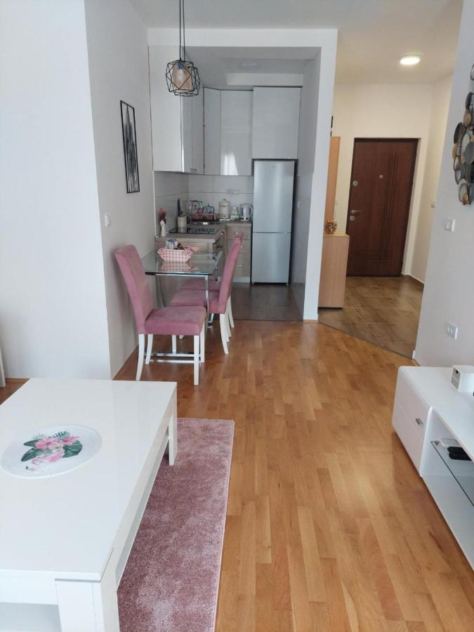 K2-Sistersapartment 波德戈里察 外观 照片